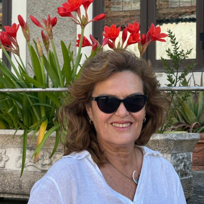 Carla Valéria Nunes Spinola