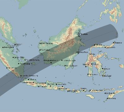 Map of the eclipse path across Indonesia on 01/26/2009