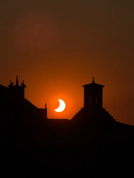 Photo of the solar eclipse of 08/12/2026 by Alissa Ha