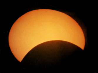 Photo of the solar eclipse of 05/10/1994 by Simone Bolzoni