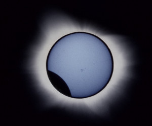 Photo of the solar eclipse of 06/11/1983 by Pierre Arpin