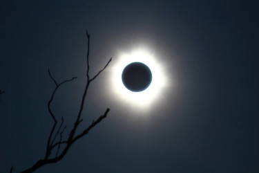Photo of the solar eclipse of 11/13/2012 by Oscar Martín Mesonero
