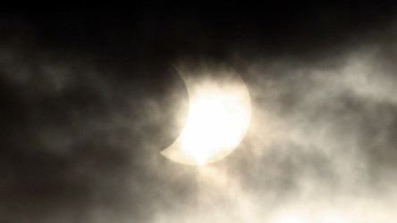 Photo of the solar eclipse of 01/04/2011 by Simone Bolzoni