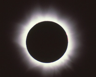 Photo of the solar eclipse of 02/16/1980 by Pierre Arpin