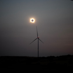 Photo of the solar eclipse of 08/12/2026 by Xiaoxi Wu