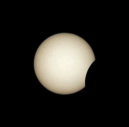 Photo of the solar eclipse of 08/12/2026 by Stuart Davis