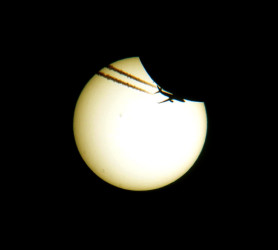 Photo of the solar eclipse of 03/20/2015 by Petr Hykš