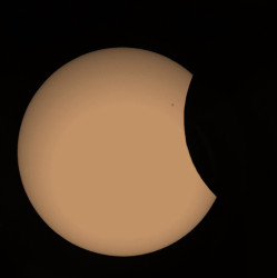 Photo of the solar eclipse of 03/20/2015 by Stuart Davis