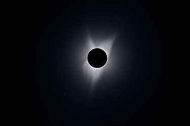 Photo of the solar eclipse of 08/21/2017 by Gwenael Blanck