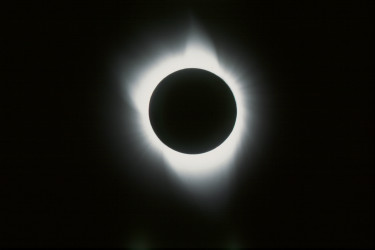 Photo of the solar eclipse of 11/03/1994 by Pierre Arpin